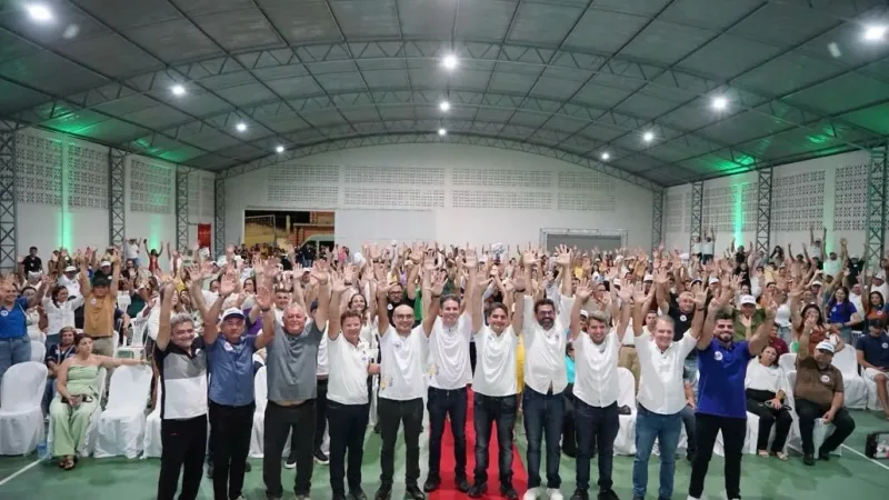 Maringá 98 FM — Em evento que reuniu as principais lideranças do partido Republicanos na Paraíba, o médico e ex-prefeito de São Bento, Dr. Jarques Lúcio, oficializou sua pré-candidatura pela legenda nas eleições 2026 e recebeu o apoio do prefeito de Pombal, Galego da Gavel e de nove vereadores de Pombal, reforçando sua pré-candidatura a deputado estadual. O ato realizado no município de Brejo do Cruz, reuniu diversas lideranças, entre elas, o deputado Hugo Motta (presidente da Câmara Federal), Nabor (prefeito de Patos e pré-candidato ao Senado), Murilo Galdino (deputado federal), Geferson Carnaúba (prefeito de São Bento), Dr. Tales (prefeito de Brejo do Cruz [&hellip;]