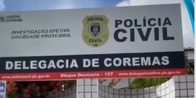 Maringá 98 FM — &nbsp; &nbsp; &nbsp; Uma mulher foi presa na tarde desta terça-feira (14), suspeita de envolvimento em um roubo a um mercadinho localizado nas proximidades da Praça da Bíblia, no município de Coremas, no Sertão da Paraíba. De acordo com informações da Polícia Civil, a suspeita teria dado abrigo aos autores do crime, ocorrido no final de 2025. As investigações apontam que ela contribuiu para a ação criminosa ao oferecer suporte aos envolvidos após o roubo. A prisão preventiva foi decretada pela Justiça e cumprida por agentes da Polícia Civil. Após a detenção, a mulher foi encaminhada à Delegacia de Polícia [&hellip;]