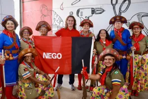 Maringá 98 FM —   O Senador Veneziano Vital do Rêgo (MDB-PB) participou na manhã desta quarta-feira (22) das comemorações alusivas aos 43 anos do bairro de Mangabeira, em João Pessoa. Ele estava acompanhado da esposa e pré-candidata a deputada estadual Ana Claudia (MDB) e foi recebido pelo prefeito da capital, Leo Bezerra; e pelo ex-prefeito e pré-candidato ao Governo da Paraíba, Cícero Lucena. O presidente da Câmara Municipal de João Pessoa, vereador Dinho Dowsley, outros parlamentares, lideranças políticas do bairro e o povo em geral também prestigiaram. Ao falar aos presentes, durante café da manhã que abriu a programação, em frente ao Restaurante […]