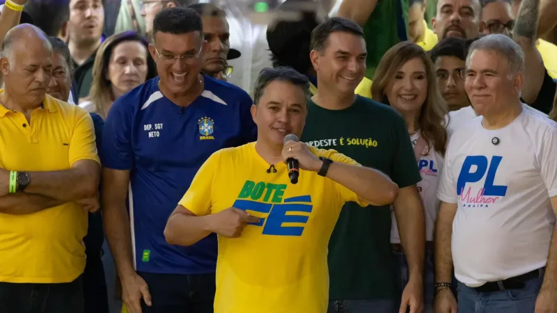 Maringá 98 FM — &nbsp; O cenário político paraibano começa a ganhar novos contornos rumo às eleições de 2026. O Partido Liberal (PL) vem demonstrando organização, estratégia e entusiasmo nos bastidores. Sob o comando do senador Efraim Filho, pré-candidato ao Governo da Paraíba e presidente estadual da legenda, o partido trabalha para montar uma nominata robusta e altamente competitiva, com o objetivo de ampliar seus quadros e fortalecer suas ideias tanto na Assembleia Legislativa como na Câmara dos Deputados. A movimentação reforça o crescimento da direita no estado e evidencia que o PL pretende disputar o pleito em alto nível. A estratégia é aumentar [&hellip;]