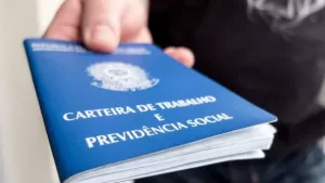 Maringá 98 FM — O sistema Nacional de Emprego da Paraíba (Sine-PB) vai alterar o atendimento aos trabalhadores na próxima semana, em virtude do feriado nacional e o ponto facultativo nas repartições estaduais. Sendo assim, as atividades voltarão com atendimento normal ao público na quarta-feira (22), com a oferta de 913 vagas de trabalho em diferentes áreas de atuação e níveis de escolaridade. Os postos do Sine-PB estão instalados em 11 municípios: João Pessoa, Campina Grande, Patos, Santa Rita, Princesa Isabel, Conde, Sapé, Pombal, Mamanguape, São Bento e Cabedelo. Campina Grande reúne 322 vagas, contemplando funções como armazenista (180), ajudante de motorista (30), operador […]