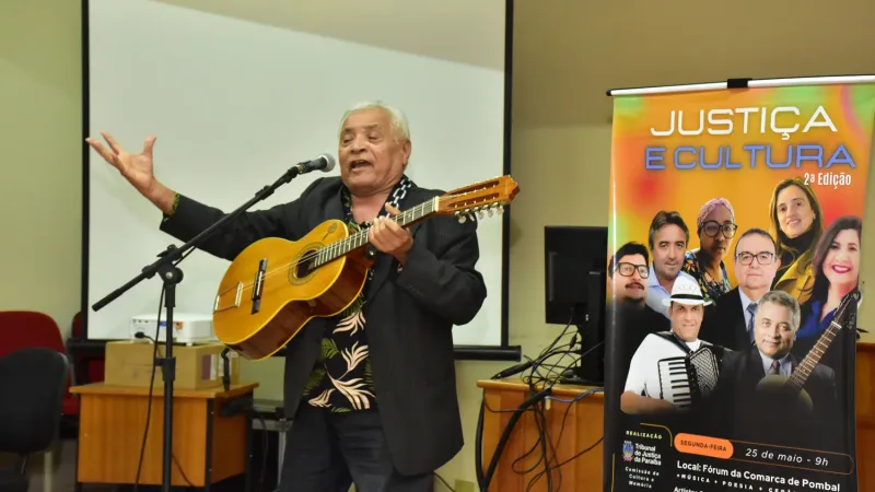 Maringá 98 FM — A cultura tem se consolidado como uma importante ferramenta de aproximação entre o Judiciário e a sociedade, promovendo reflexão, pertencimento e valorização da identidade regional. Nesse contexto, o Projeto “Justiça e Cultura”, do Tribunal de Justiça da Paraíba, foi retomado este ano na Comarca de Pombal, marcando a segunda etapa da iniciativa que une o Poder Judiciário à preservação da memória, da arte e das tradições paraibanas. As atividades ocorreram na manhã desta segunda-feira (25), no Fórum Promotor Nelson Nóbrega, reunindo magistrados(as), servidores(as), artistas e representantes da comunidade em uma programação marcada pela valorização da cultura sertaneja e da memória local. [&hellip;]