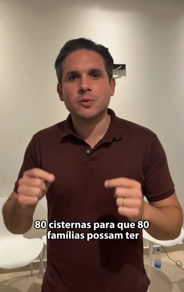 Maringá 98 FM —   O presidente da Câmara dos Deputados, Hugo Motta, anunciou a destinação de 80 cisternas para famílias da zona rural do município de Pombal. A ação será executada em parceria com a Codevasf e beneficiará diretamente moradores que enfrentam dificuldades no acesso e armazenamento de água. Segundo Hugo Motta, o investimento atende a uma solicitação feita ainda pelo ex-prefeito Dr. Verissinho e será concretizado na gestão do prefeito Galego da Gavel. O parlamentar destacou a importância da iniciativa para garantir mais segurança hídrica às famílias do campo. “Nós destinamos, junto à Codevasf, oitenta cisternas para que oitenta famílias possam ter […]