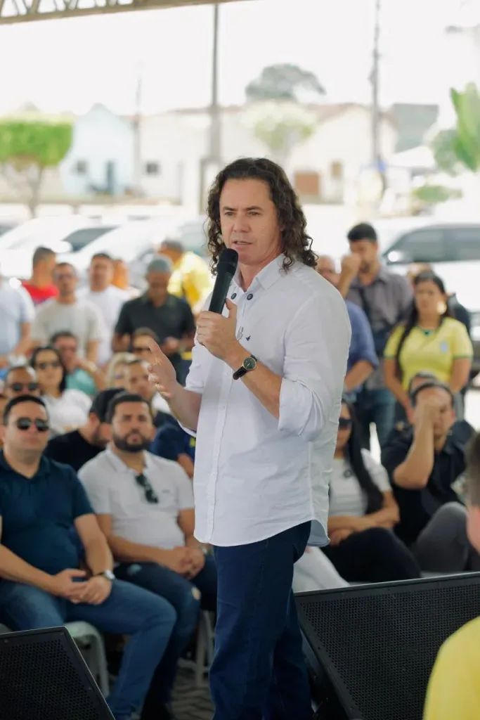Maringá 98 FM — As carretas do programa “Agora tem Especialistas” chegaram nessa segunda-feira (29) às cidades de Guarabira e Santa Rita. A ação, do Governo Federal através do Ministério da Saúde, é fruto de uma articulação do Senador Veneziano Vital do Rêgo (MDB-PB). Nos próximos 30 dias a carreta de Guarabira atenderá no centro da cidade; e em Santa Rita, na Praça de Eventos. Segundo Veneziano, o programa “Agora tem Especialistas” tem levado saúde de qualidade a várias cidades paraibanas, zerando as filas de consultas, exames e procedimentos diversos por onde passa. “Eu sempre registro a relevância deste programa e os benefícios que ele […]