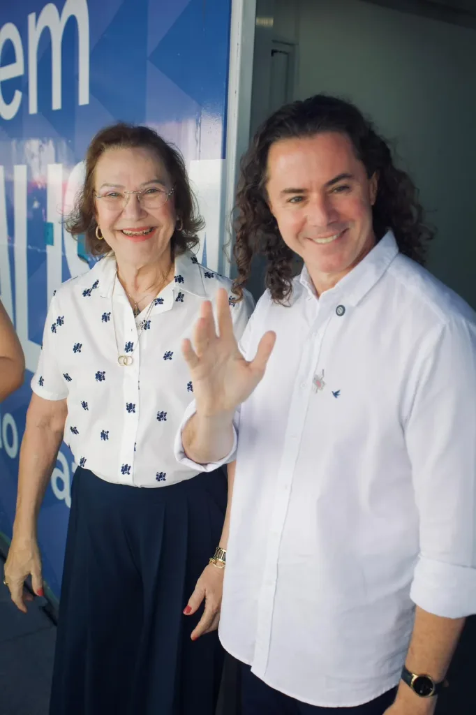 Maringá 98 FM — As carretas do programa “Agora tem Especialistas” chegaram nessa segunda-feira (29) às cidades de Guarabira e Santa Rita. A ação, do Governo Federal através do Ministério da Saúde, é fruto de uma articulação do Senador Veneziano Vital do Rêgo (MDB-PB). Nos próximos 30 dias a carreta de Guarabira atenderá no centro da cidade; e em Santa Rita, na Praça de Eventos. Segundo Veneziano, o programa “Agora tem Especialistas” tem levado saúde de qualidade a várias cidades paraibanas, zerando as filas de consultas, exames e procedimentos diversos por onde passa. “Eu sempre registro a relevância deste programa e os benefícios que ele […]
