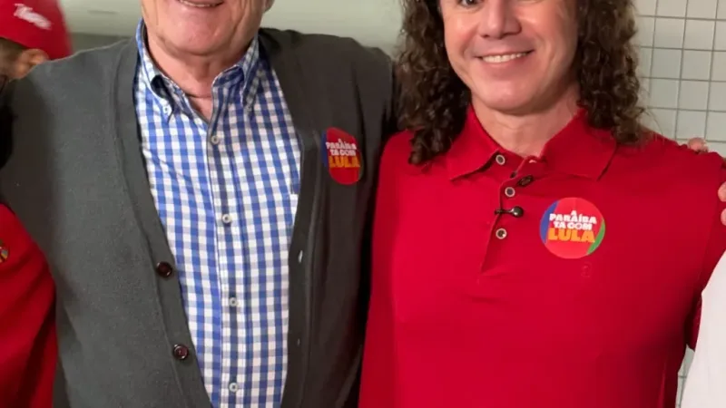 Maringá 98 FM — O advogado campinense Félix Araújo Filho anunciou nesta segunda-feira (20) o apoio à pre-campanha de reeleição do Senador Veneziano Vital do Rêgo (MDB-PB). Félix, renomado advogado campinense, exerceu mandato de deputado estadual na atual legislatura, foi presidente da Câmara de Campina Grande por dois biênios, de 1987 a 1988 e de 1991 a 1992; e foi prefeito de Campina Grande entre 1993 e 1997. “Ontem tive a alegria de reencontrar o amigo e ex-prefeito Félix Araújo. Fiquei profundamente honrado em receber sua mensagem de apoio ao nosso projeto de reeleição ao Senado”, disse Veneziano, através de mensagem de agradecimento publicada em [&hellip;]