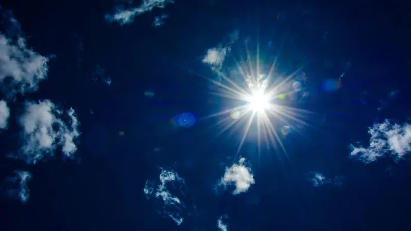 Maringá 98 FM — Um alerta de baixa umidade foi emitido nesta terça-feira (28) para 108 municípios paraibanos. O aviso é do Instituto Nacional de Meteorologia (Inmet) e é válido das 10h às 21h. Segundo o Inmet, os municípios listados abaixo devem registrar umidade relativo do ar variando entre 30% e 20%. Há baixo risco de incêndios florestais e à saúde humana. A população dos municípios afetados pela baixa umidade devem ter atenção quanto à ingestão de líquidos e exposição ao sol, evitando o desgaste físico nas hora mais secas e estar exposto ao sol nas horas mais quentes. Confira abaixo a lista de municípios [&hellip;]