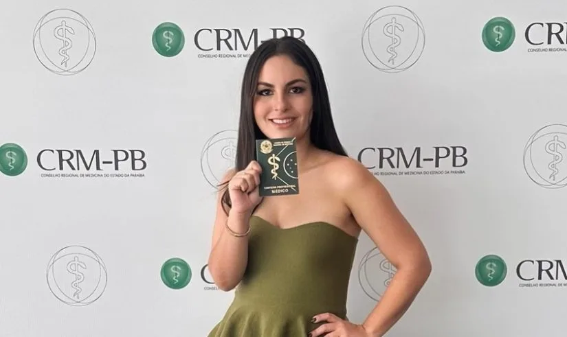 Maringá 98 FM — &nbsp; &nbsp;
