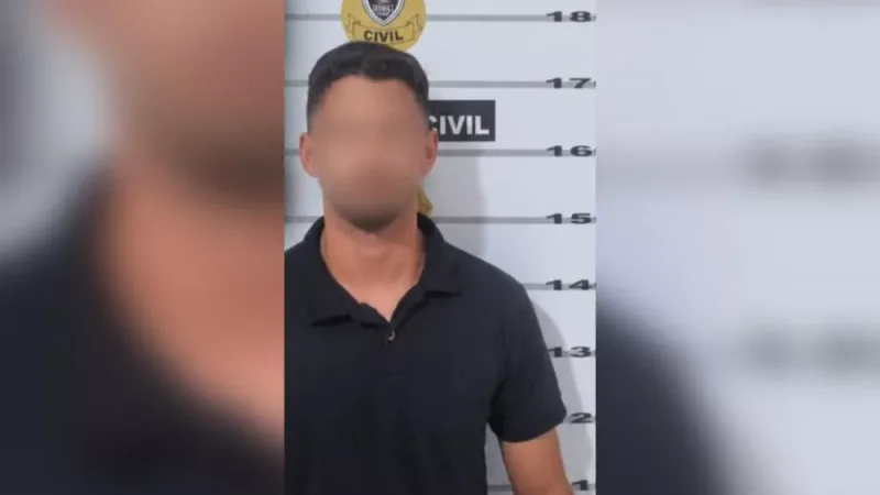 Maringá 98 FM — A Delegacia Especializada de Atendimento à Mulher (DEAM) de Catolé do Rocha cumpriu, nea sexta-feira (11), um mandado de prisão preventiva contra um homem investigado por descumprimento de medidas protetivas de urgência, ameaça e violência psicológica contra uma mulher. A prisão ocorreu no município de Paulista, no Sertão paraibano. A ação foi realizada em conjunto com a Delegacia de Polícia de São Bento, com apoio da Unitelpol de Patos. Também foi cumprido um mandado de busca e apreensão na residência do investigado. Segundo a Polícia Civil, a prisão foi solicitada após a apuração de sucessivos descumprimentos das medidas protetivas concedidas em [&hellip;]